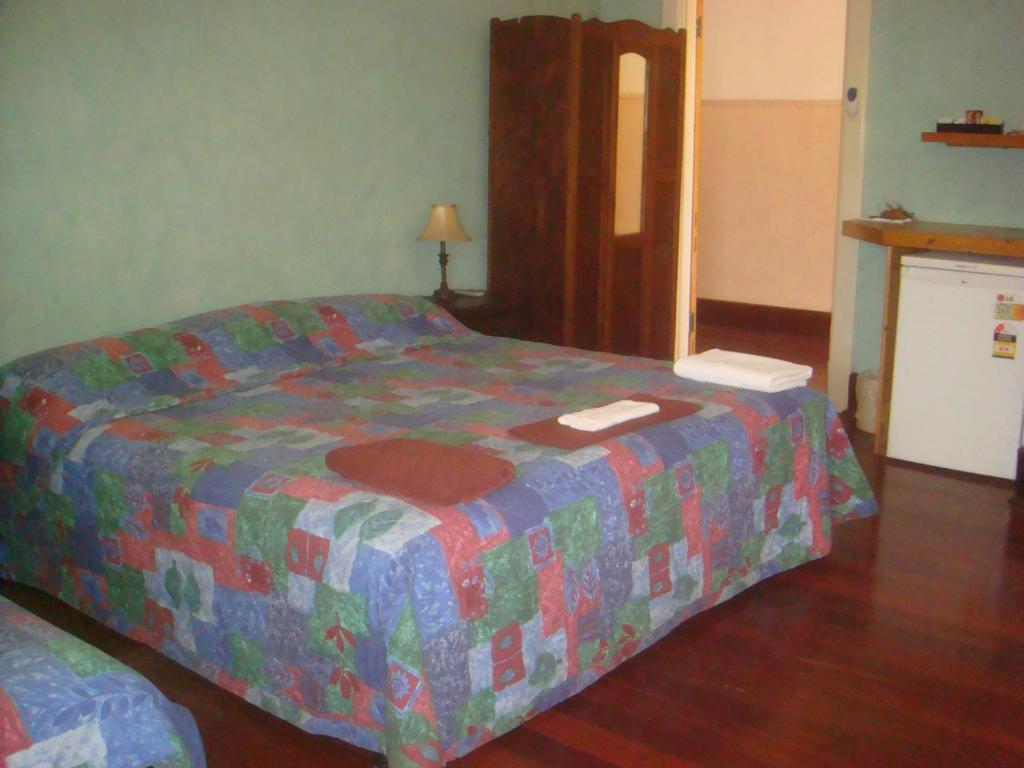 The Priory Hotel Донґара Номер фото